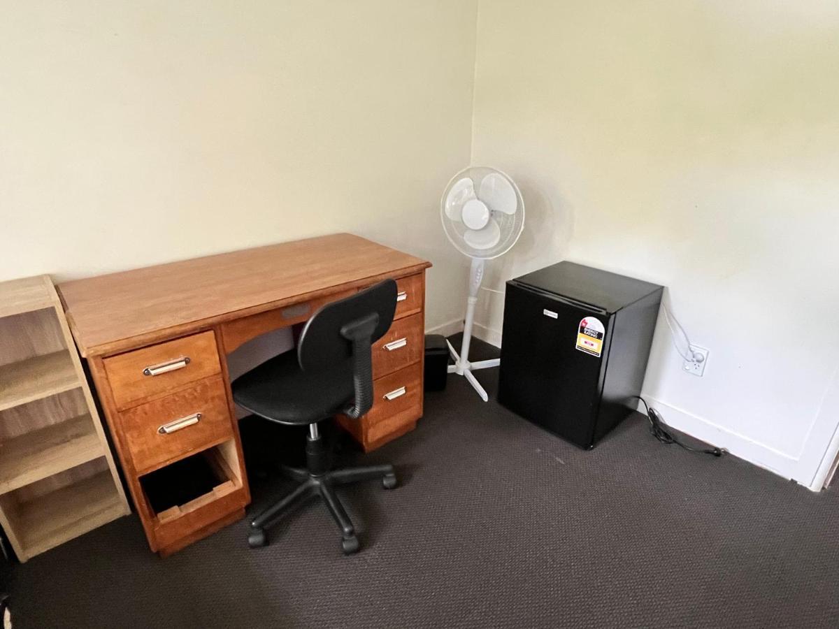 Single Room #1 Or #3 - Homestay Family Home - No Breakfast Χάμιλτον Εξωτερικό φωτογραφία
